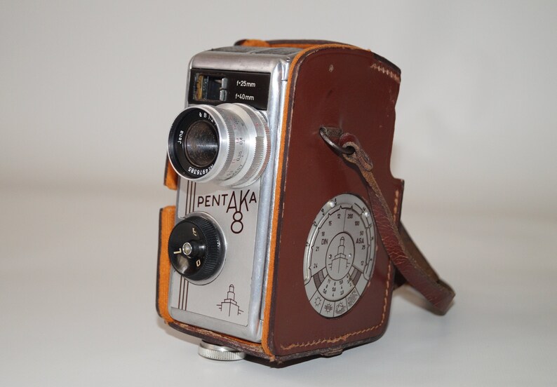 German movie camera Pentaka 8 Collectible camera Pentaka 8 camera Old movie camera Made in Germany Vintage movie camera Old camera image 9