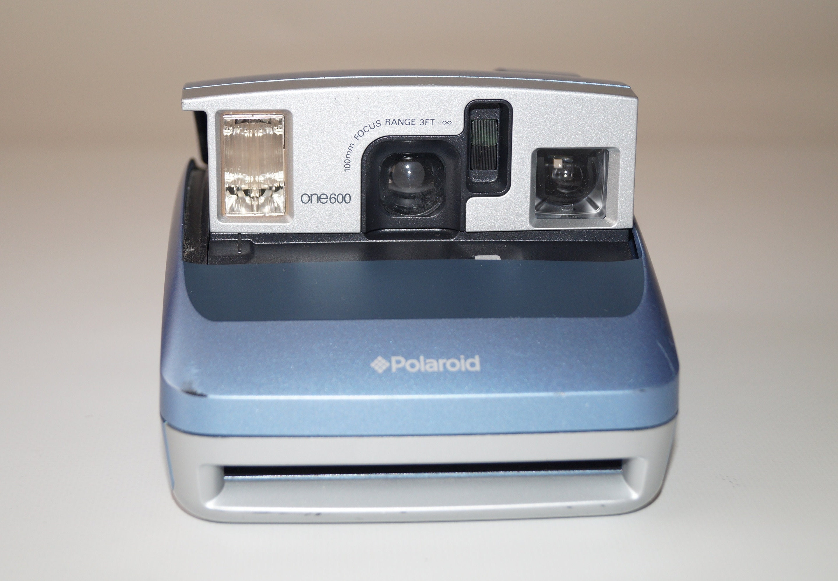 Polaroid 600  Comprar cámara instantánea