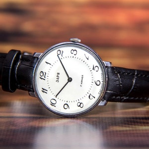 Zarja watch Vintage Unisex watch Mechanical watch Original Retro watch Gift watch Good working condition 1960-70s