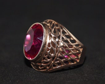 Soviet women's silver ring 875 with a star.(Gemstone -syntetic ruby) 1980s The ring has minor scratches in photo 2 Appearance in the photo