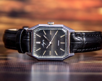Luch watch Vintage Unisex watch Mechanical watch Original Retro watch Gift watch Good working condition 1960-70s