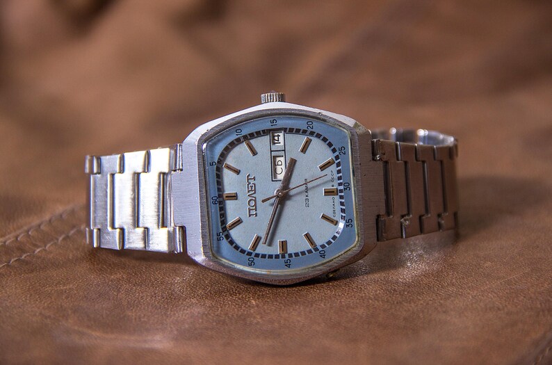 Flight watch Vintage mechanical Rare 70s retro mens Automatic watch Collectible original working watch 23J cal2627 luxury dress Gift for him image 1