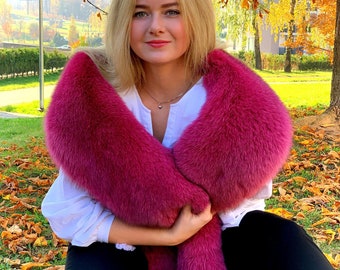 Fox Fur Collar 55' (140cm) With Tails as Wristbands Saga Furs Shawl Wrap