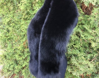 Saga Furs Silver Blue Fox Shoulder Wrap Scarf Boa Stole Wristbands Cuffs Saga Furs Silver Blue Fox Shoulder Wrap Scarf Boa Stole Wristbands Cuffs