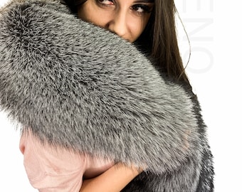 King Size Blue Frost Fox Fur Stole 78' (200cm) Saga Furs Boa Collar