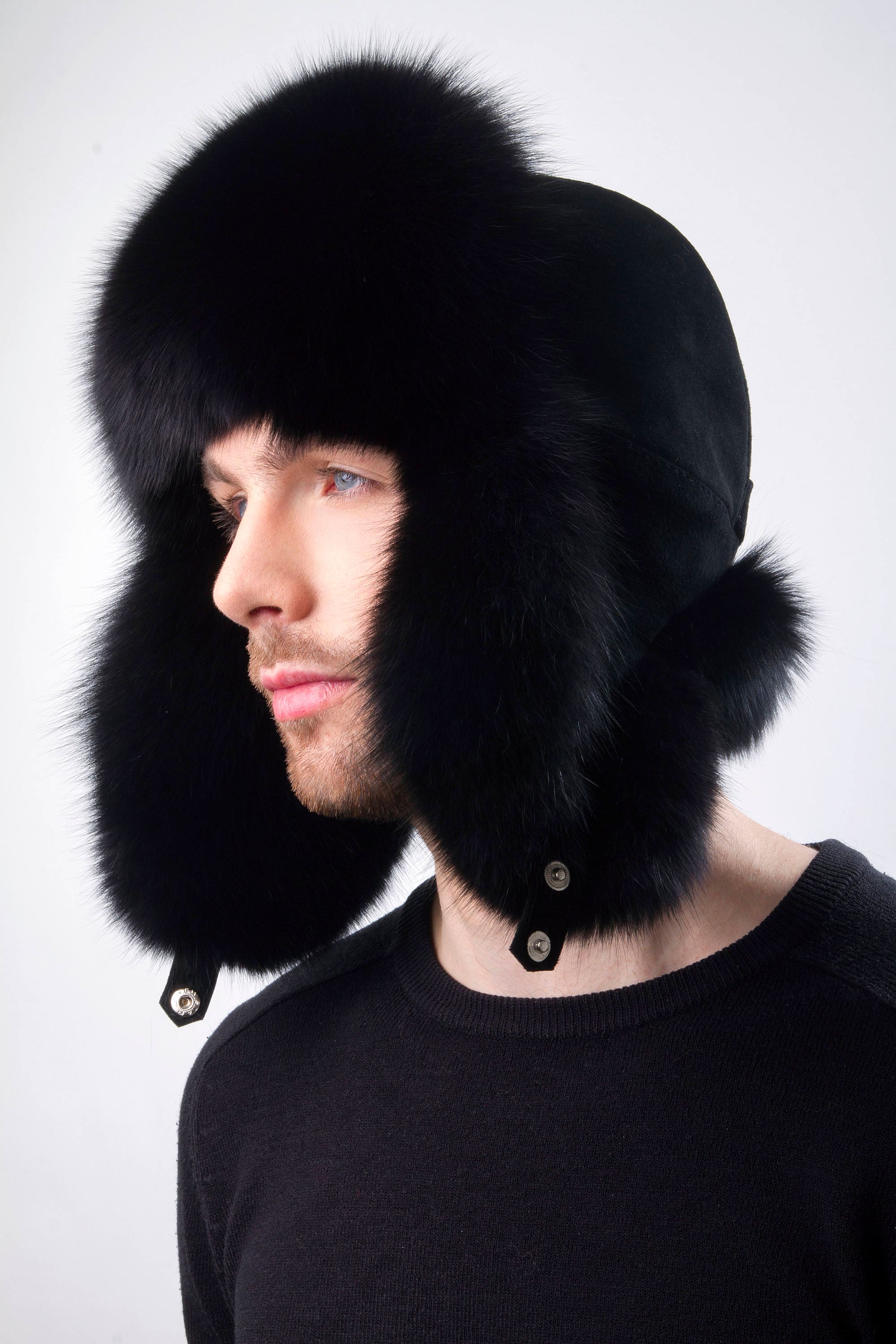 Black trapper store hat