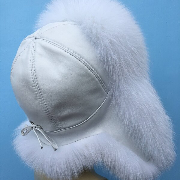 Bonnet Ushanka en fourrure de renard arctique en cuir blanc, pompons en renard blanc pur