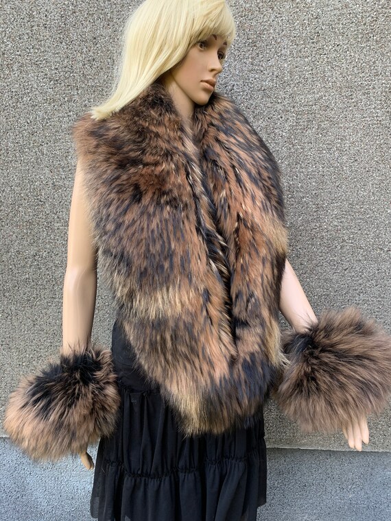 Raccoon hotsell fur scarf