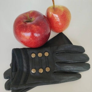 Women's winter black Genuine leather gloves with sponger