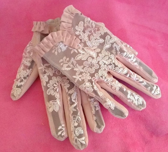 Handmade Pink Leather Driving Gloves with Guipure Lace