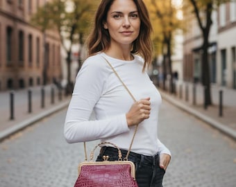 Sac avec cadre en cuir marron gaufré effet croco fait main – sac à main vintage Kiss Lock