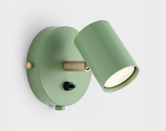 Lea Wall Sconce verde oliva interruptor de encendido/apagado lámpara de noche moderna de mediados de siglo latón crudo