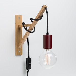 Japandi Plug In Holz Wandleuchte Burgund