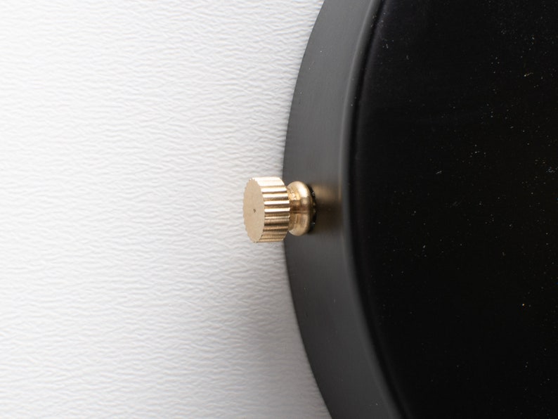 Liam Wall Sconce Black Flush Mount On/Off Switch Mid Century Raw Brass zdjęcie 4