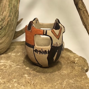 Tohono O’odham Small Hand Painted Pottery Friendship Vase - Angea Family