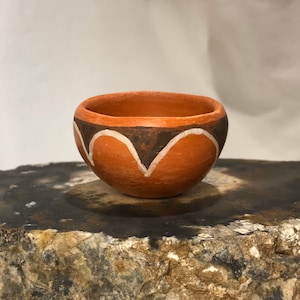Vintage Hopi Made Small Polychrome Hand Painted Pottery - Lindell Lalo