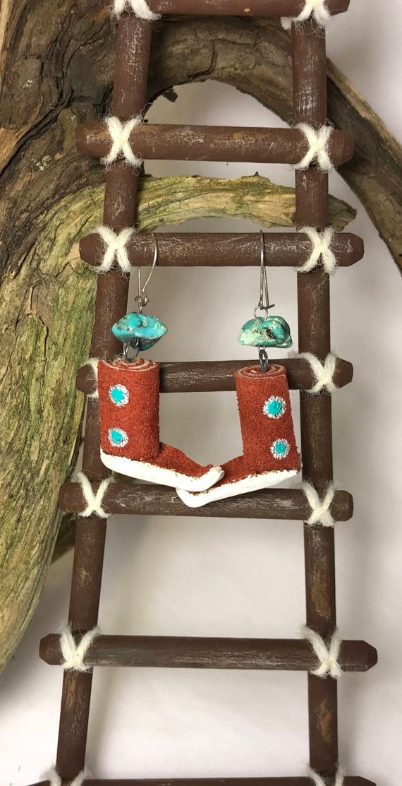 Native American Turquoise Nugget and Suede Leather