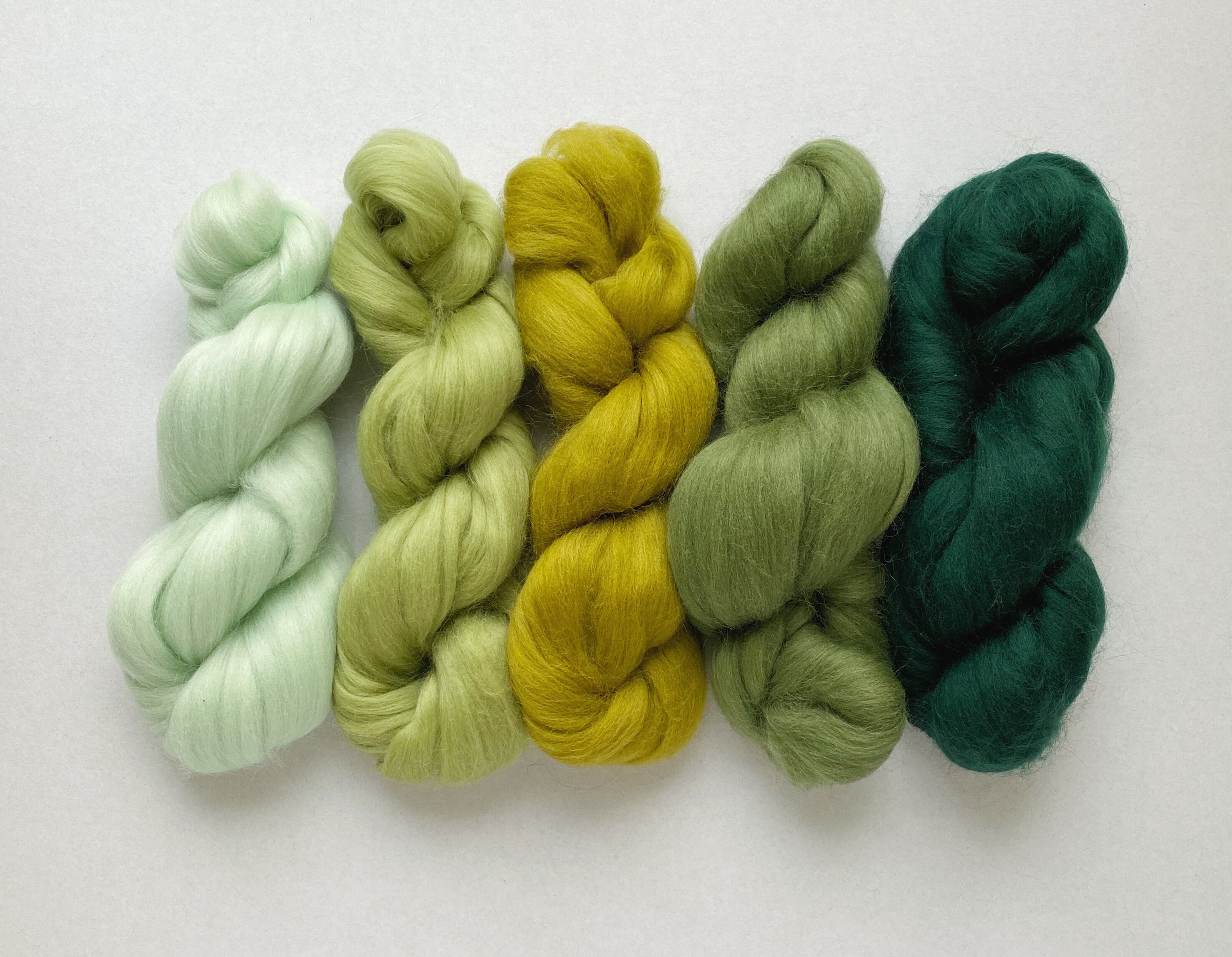 Green merino wool roving\combed top\weaving fiber\weaving supplies\we…