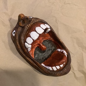 Hand crafted gaping gob ashtray or change/keyholder image 2