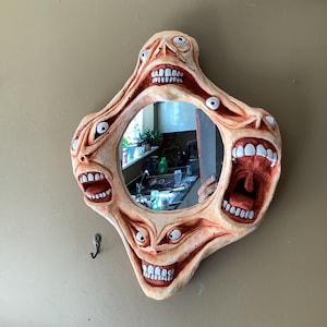 4 Headed Mirror.