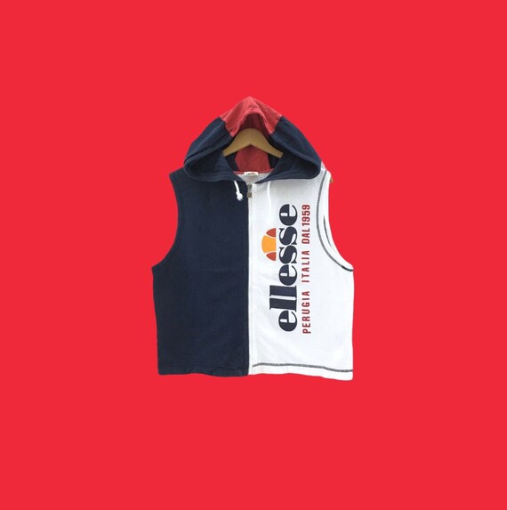 Vintage ELLESSE Short Sleeve big logo Embroidery s