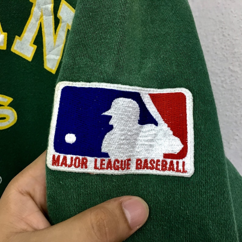 Vintage Starter Oakland A/'s Athletics X Major League Baseball Sweatshirt Biglogo Spellout Pullover Jumper vintage men clothing