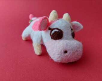 Needle felted Strawberry Cow (Story of Seasons, Harvest Moon Inspired) – soft sculpture – art doll