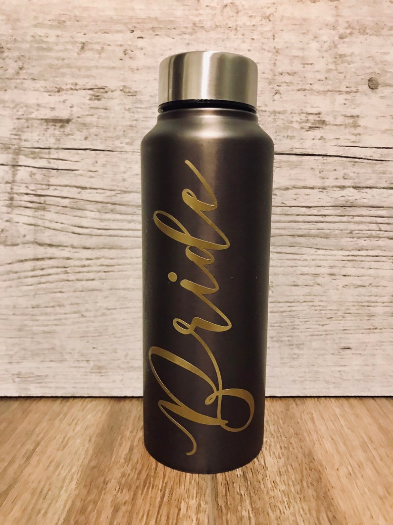 maid of honor bottle water bottle maid of honour bottle bridal party gifts Bridesmaid Bottle wedding party gift. bridesmaid