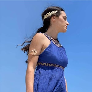 2020 Athena - Greek Ancient Dress doubleface. Athena was the goddess of wisdom, war and the crafts. She was the wisest and most courageous.