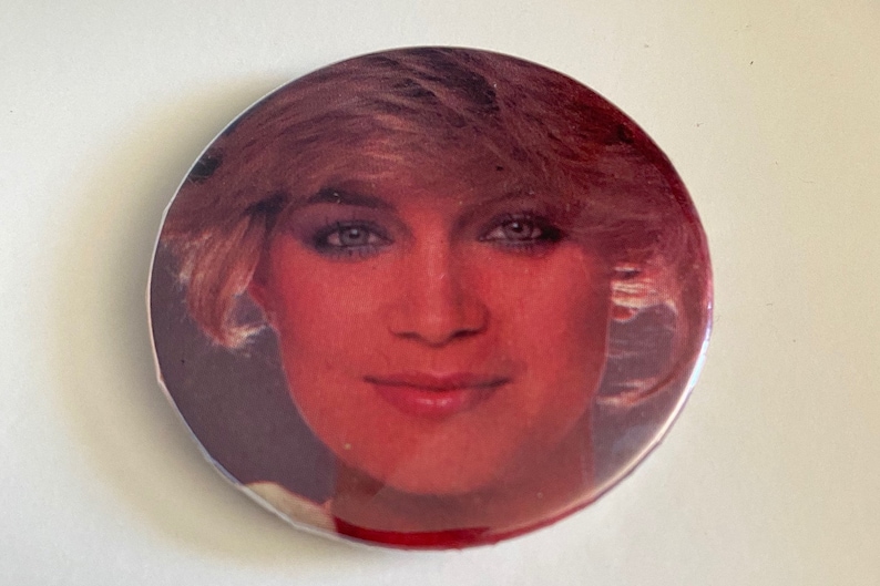 Country Pinback Button Barbara Mandrell 2 14 Opry Music New with Vintage Photo