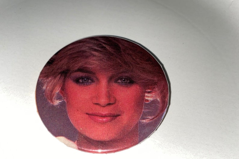 Country Pinback Button Barbara Mandrell 2 14 Opry Music New with Vintage Photo