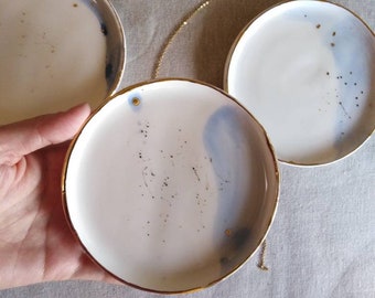 Ceramic and gold saucers / gold and white plate / jewelery box / ring holder / saucers with 12k gold / wedding favors / pink and blue saucer