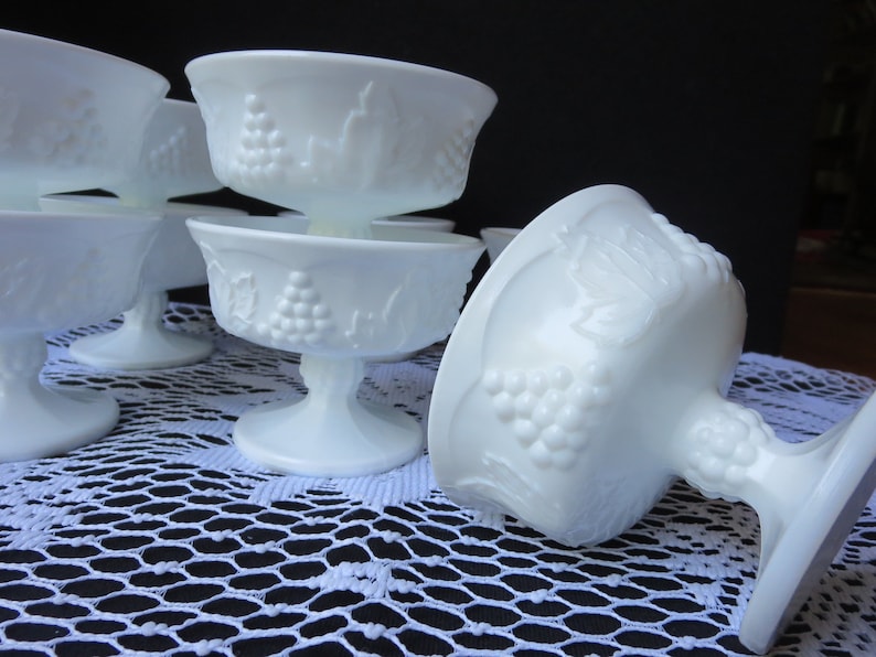 Parfait Cups Vintage Indiana Milk Glass Dessert Cups Colony Harvest Grapes Set of Ten Dessert Bowls Sherbet Cups Ice Cream Dish 10