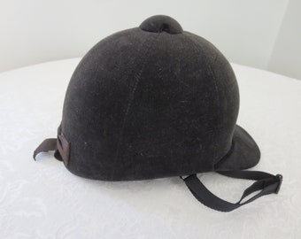 Champion CPX3000 Delux Velvet Riding Hat With Leather Harness In Navy Or Black Champion CPX3000 Delux Velvet Riding Hat With Leather Harness In Navy Or Black