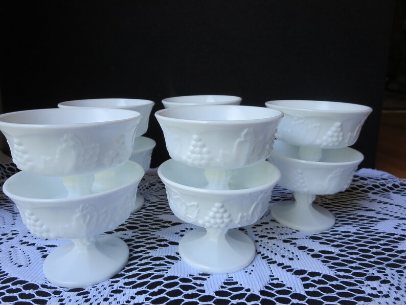 Parfait Cups Vintage Indiana Milk Glass Dessert Cups Colony Harvest Grapes Set of Ten Dessert Bowls Sherbet Cups Ice Cream Dish 10