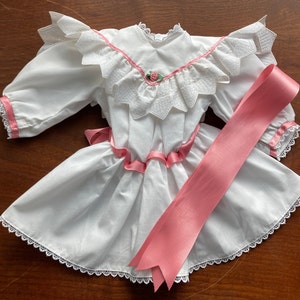 American Girl Samantha&#39;s Tea Dress with Detachable Collar & Hair Ribbon, Tagged 1989 Pleasant Company