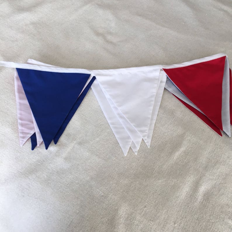 Red White & Blue lined fabric Bunting 15 x 8 flags Handmade image 6