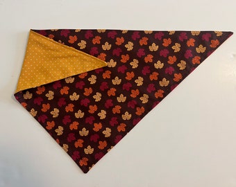 Fall leaves reversible tie on bandana for dog // cat // puppy // handmade gift // autumn // fall // stocking stuffer // cute // yellow