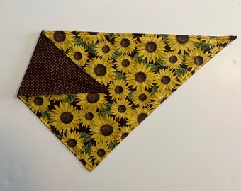 Sunflower polka dot reversible tie on bandana for dog // cat // puppy // handmade gift // dog lover // floral // flower // stocking stuffer