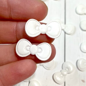 White Mini Bow, White Tiny Bow, Tiny Padded Bow Embellishment, Small Bows, Mini Bows, Tiny Feltie Bow, Hairbow Supply, Shiny Bow Applique