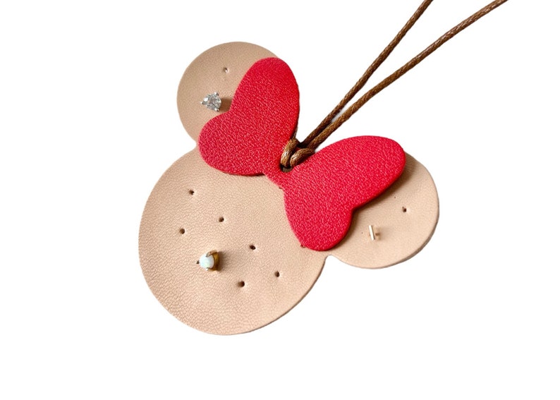 LEATHER EARRING HOLDER Mickey & Minnie Minnie