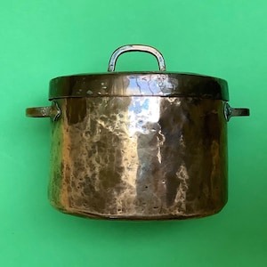 Compact Artisan-Made French Copper “Marmite”, Cauldron, Dutch Oven - With Lid