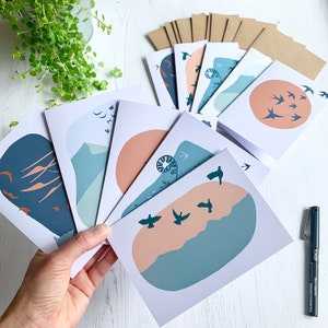 10 x Blanko-Vogelkarten, 'Fly Free' Großpackung mit Kraftpapier Umschlägen, A6, Happy Birthday Kartenpackung, Zehnerkarten-Multipack, Postgeschenkidee.