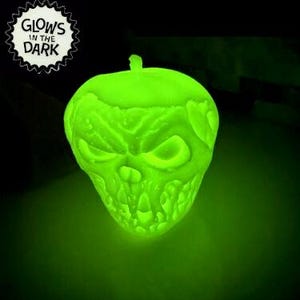 暗闇で光るスカルゾンビ石鹸 - ハロウィン石鹸 - 手作り - 天然オーガニックラベンダー石鹸