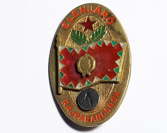Oude medaille militaire PIN badge VINTAGE Hongarije uitstekende soldaat badge klasse 1 Elenjaro Rajparnscnok-emaille