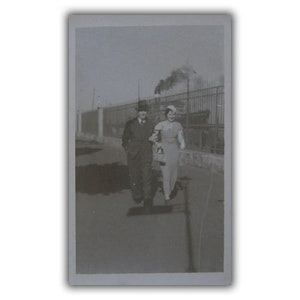 Original Vintage Foto 1935 Pareja en puerto, Ocean Liner Fotografía, Fotografía, Foto vieja