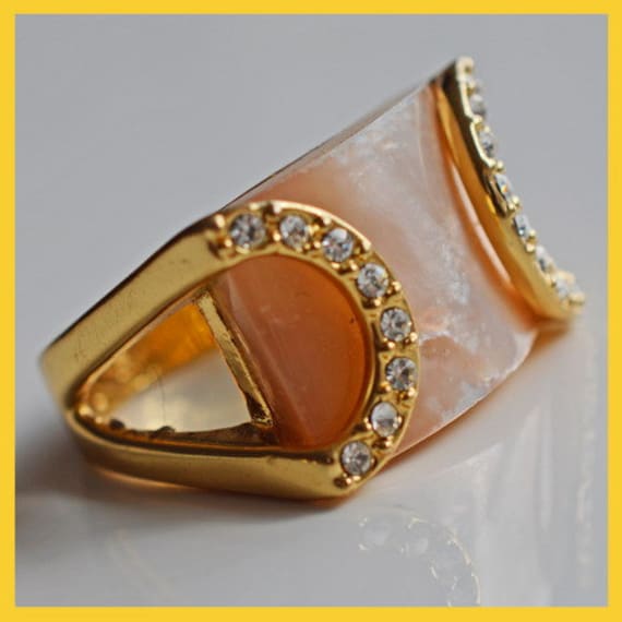 New Item! Engraved Massive Ring Gold Color Ring With Glass Stones Jewelry Made By Designer