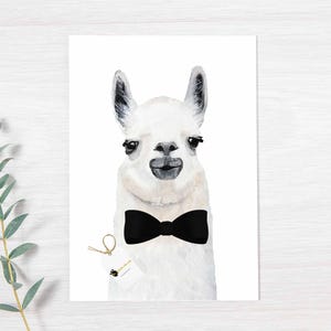 Stampa artistica di lama con papillon nero – Originale decorazione murale per cameretta, cameretta dei bambini o regalo per gli amanti dei lama – Decorazione moderna con animali