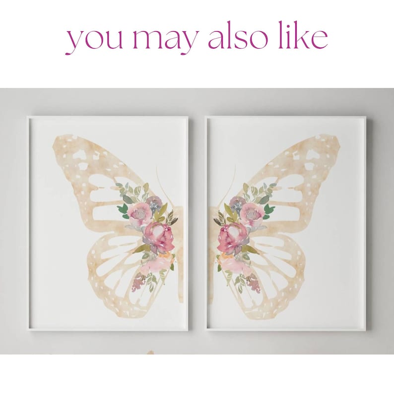 Puede incluir: Dos impresiones art&iacute;sticas enmarcadas de alas de mariposa. Las alas son de color beige claro con un efecto de acuarela. El centro de cada ala presenta un grupo de flores rosas y moradas con hojas verdes. El texto "you may also like" est&aacute; en la parte superior.