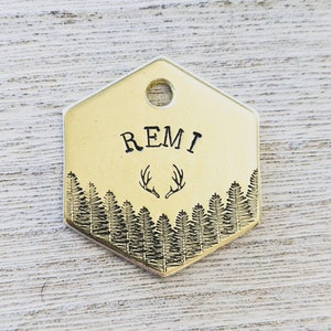 The Great Outdoors - Etiqueta de identificación de mascotas - Placa de identificación para perros - Etiqueta con nombre de mascota - Estampado a mano - Personalizado - Ciervo - Personalizado - Placa de identificación - Cornamentas - Alce